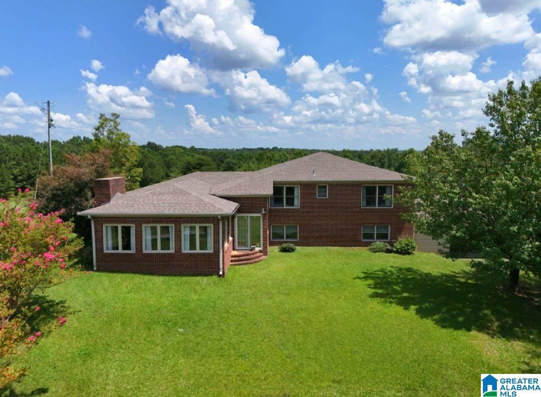 131 Kathy Lane - Photo 1