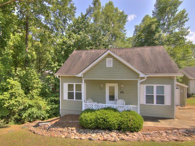 225 Aaron Dr - Photo 1