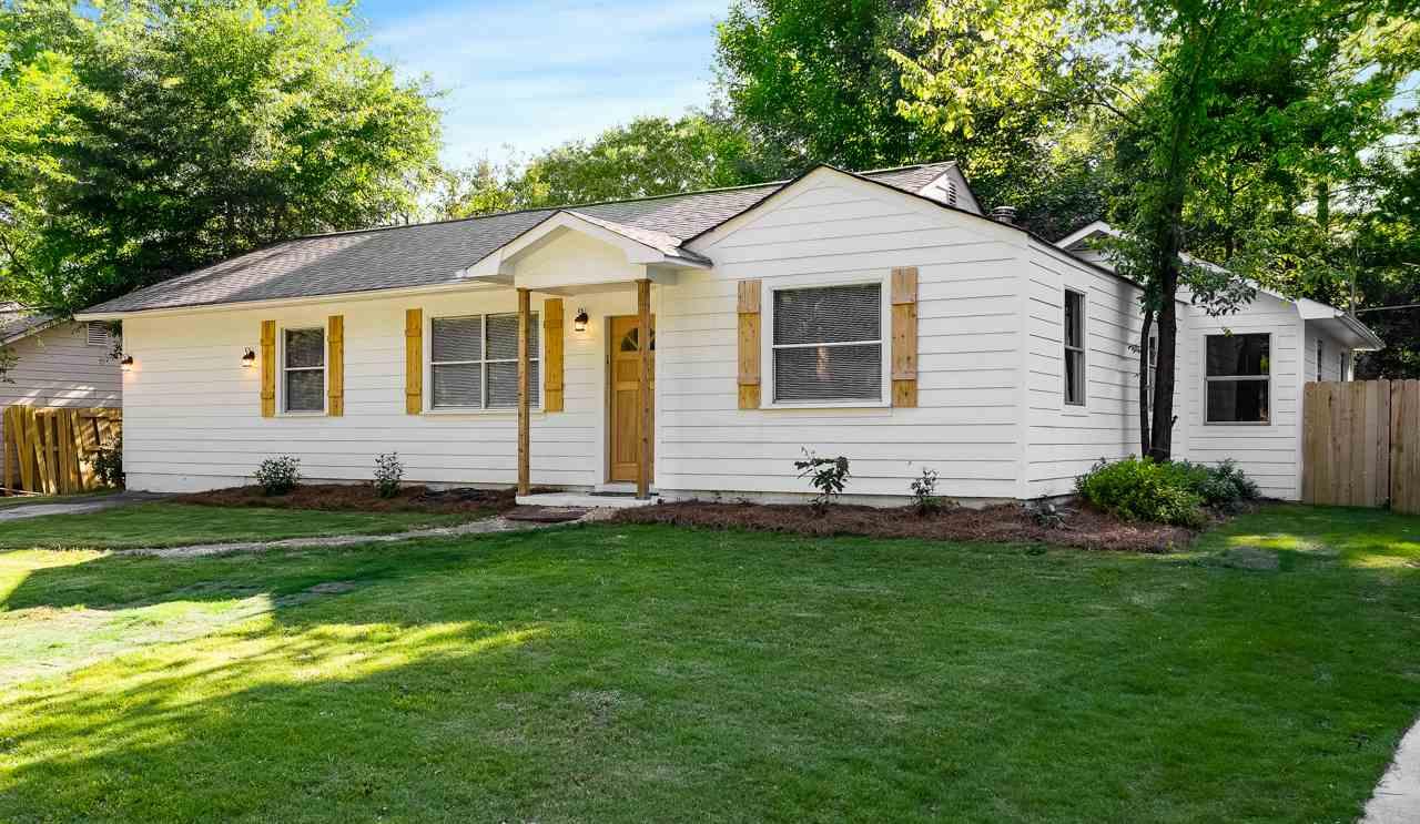 204 Colby St - Photo 1