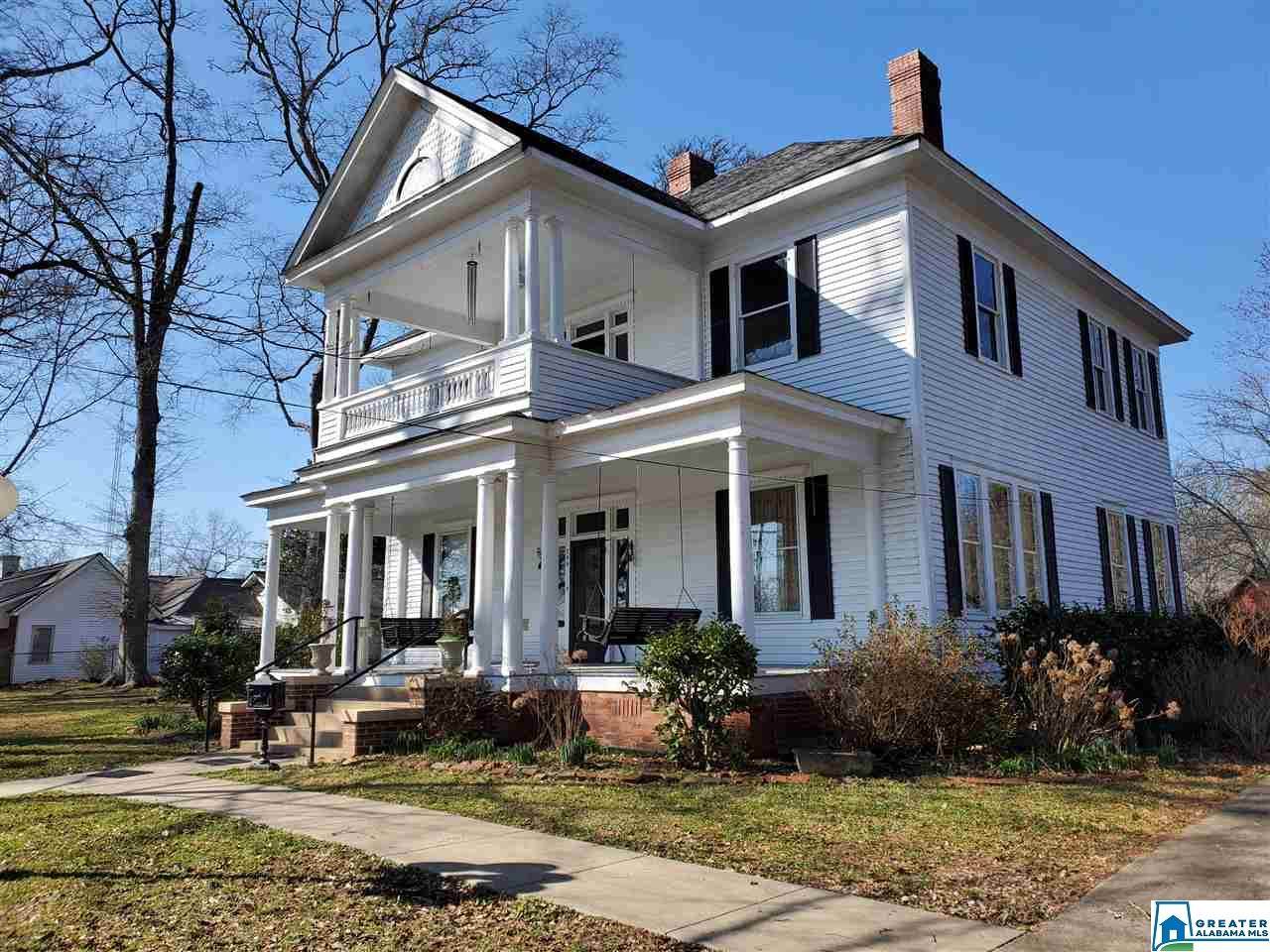 755 Oxford St - Photo 1