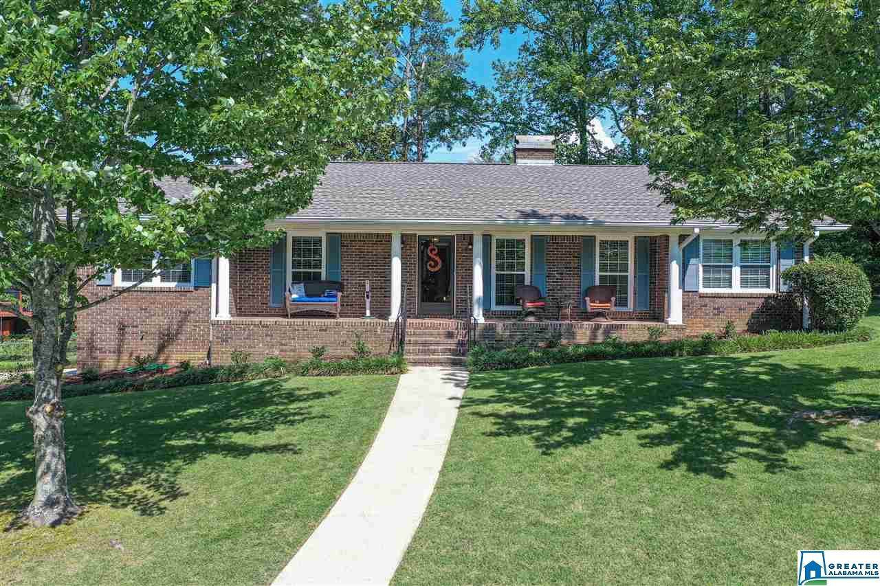 605 Dunmore Cir - Photo 1