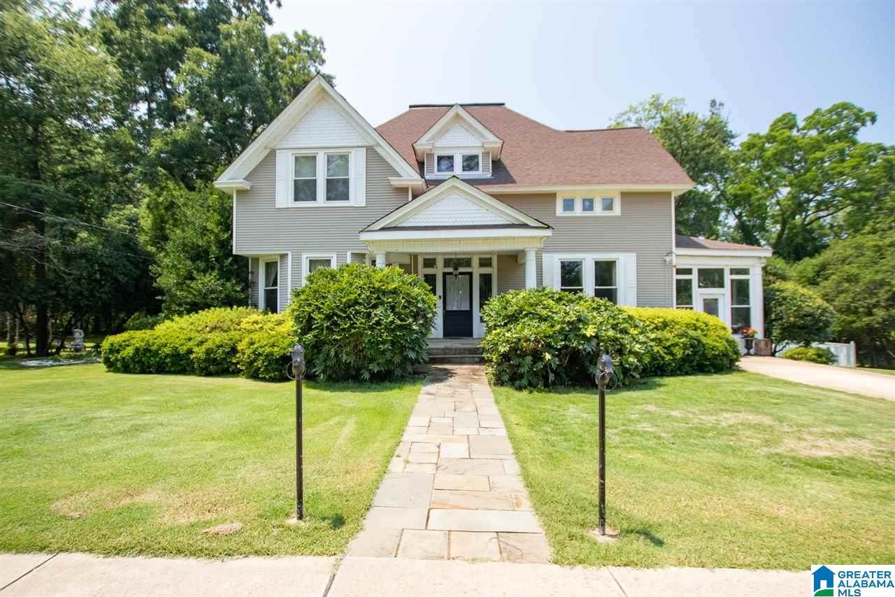 633 Magnolia Street - Photo 1