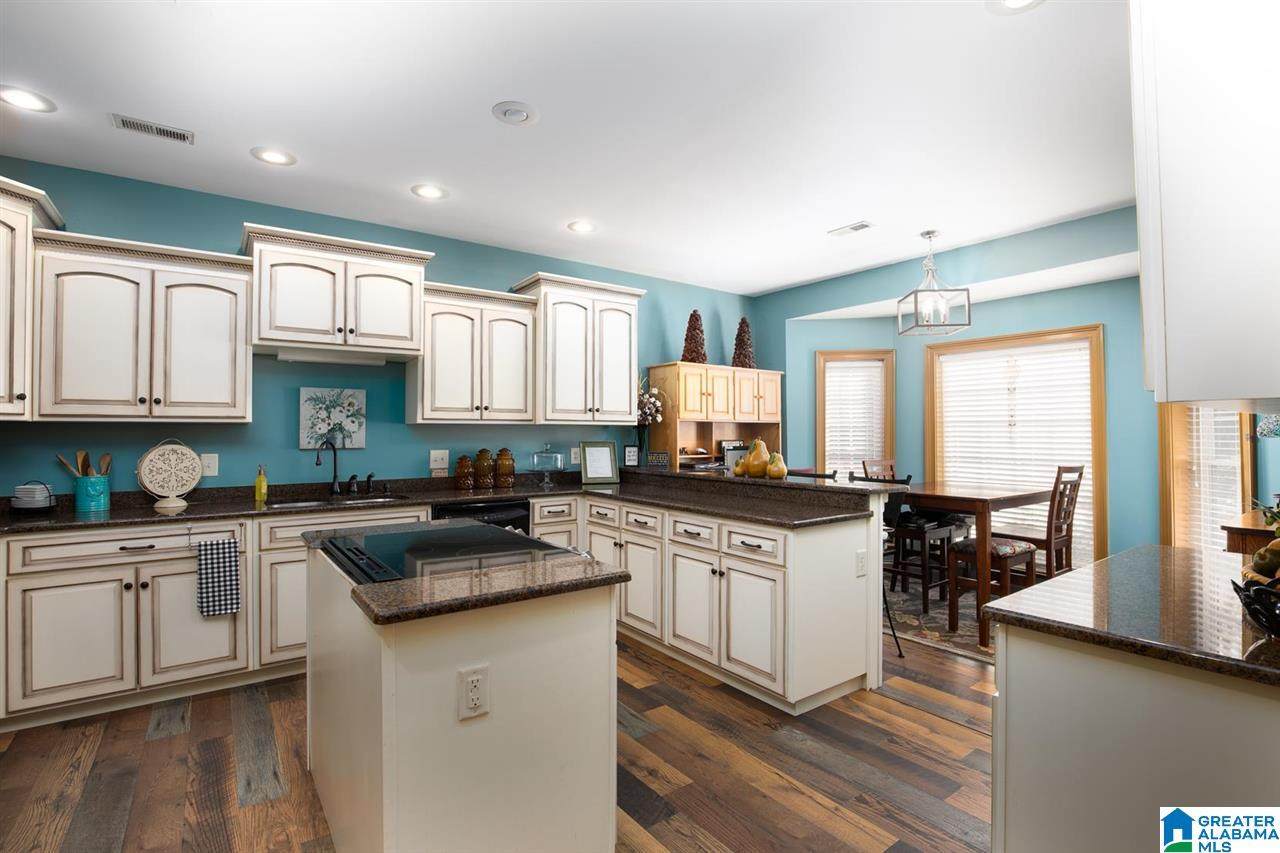 277 Hummingbird Lane - Photo 1