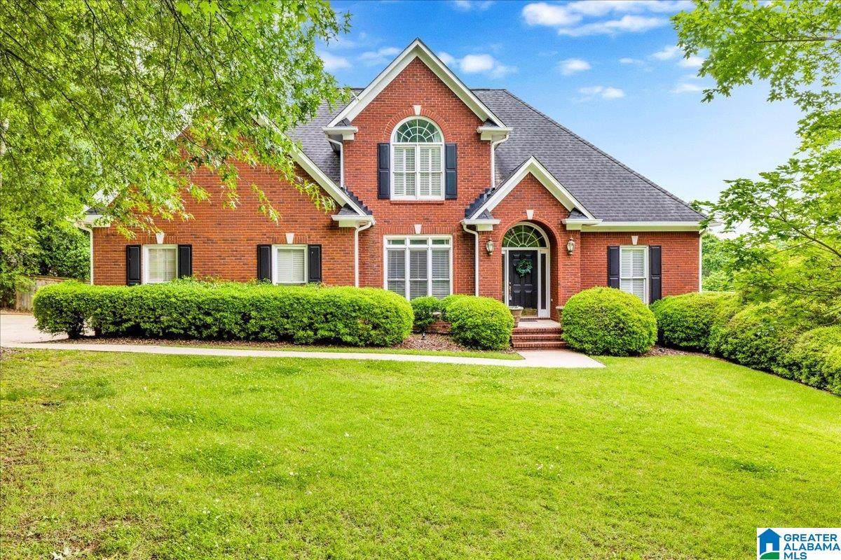 132 Summer Circle - Photo 1