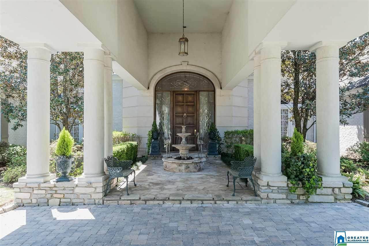 1104 Greymoor Rd - Photo 1