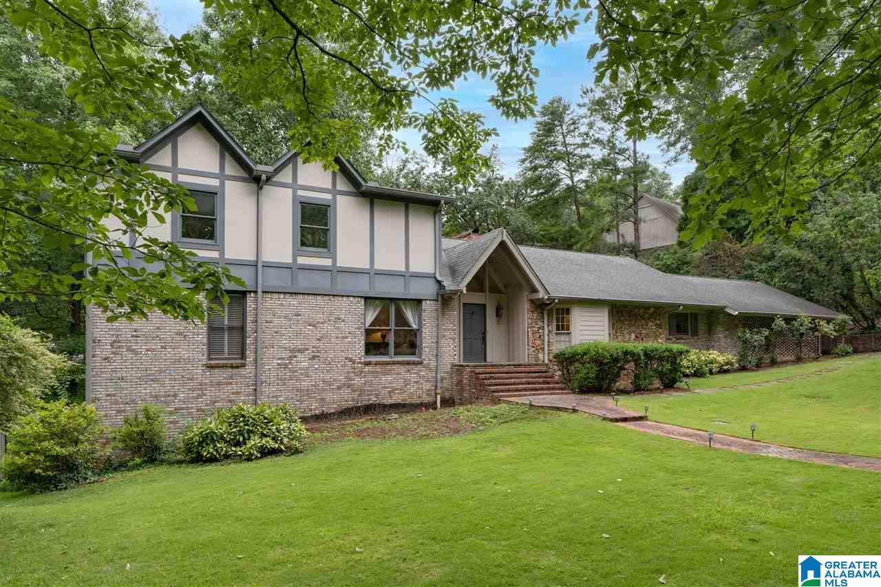 2910 Westmoreland Drive - Photo 1