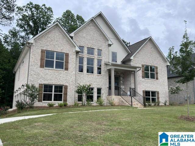 3005 Grey Oaks Crescent - Photo 1