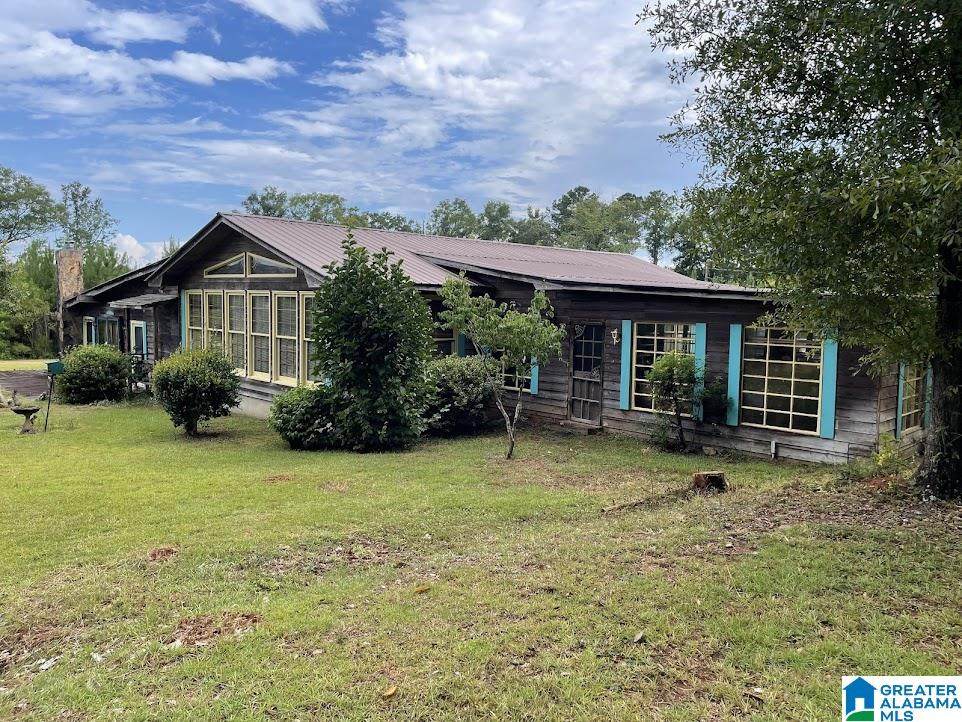 3539 15TH AVENUE - Photo 1