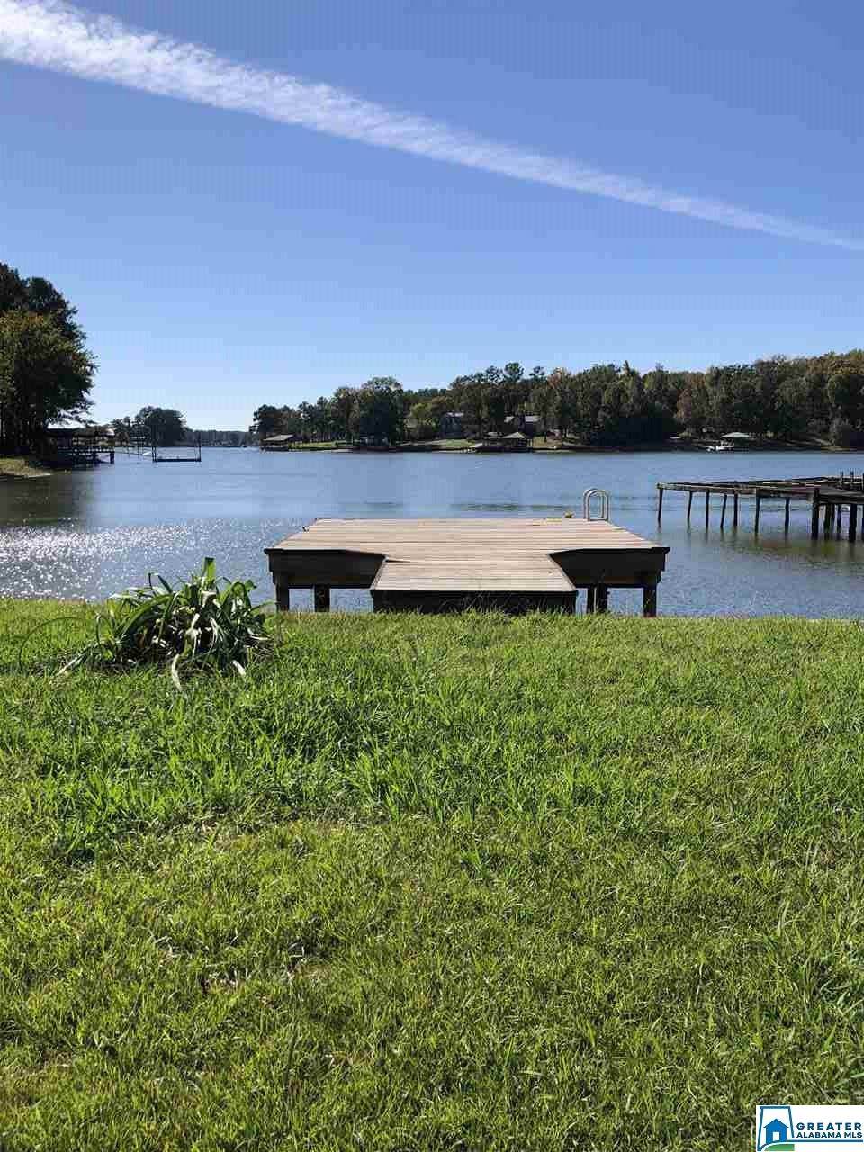 900 Rivercrest Dr - Photo 1