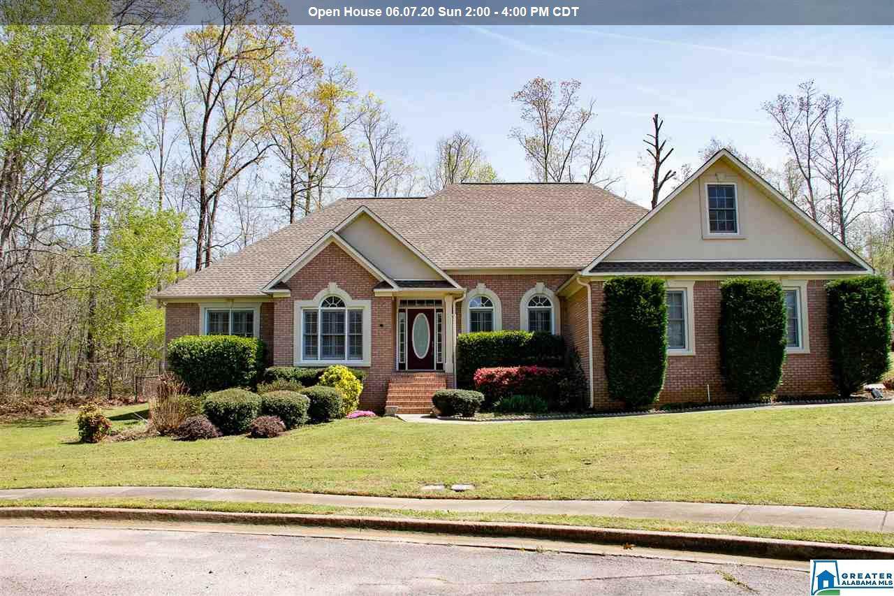 586 Laura Ln - Photo 1 586 Laura Ln - Photo 1