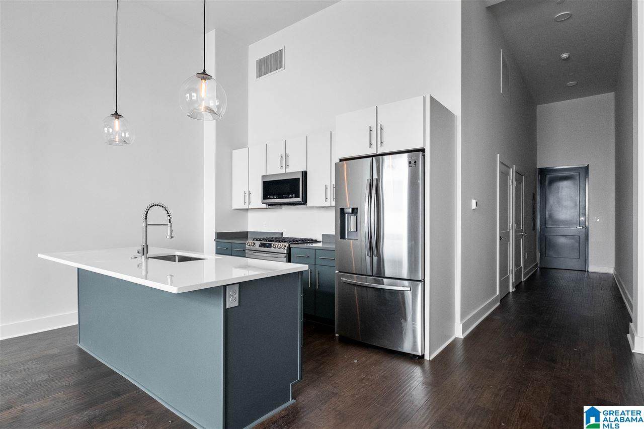 1801 2ND AVENUE - Photo 1
