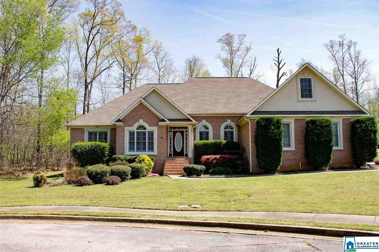 586 Laura Ln - Photo 1