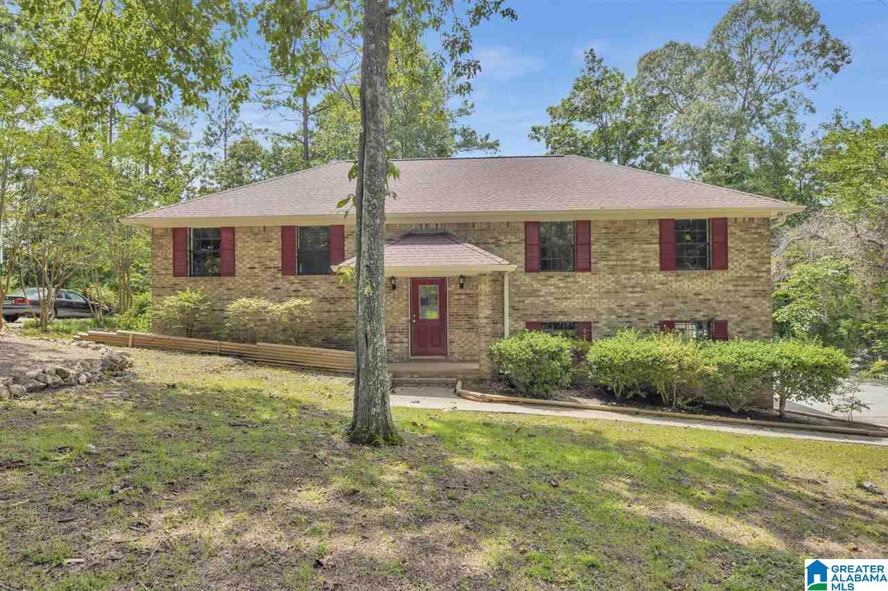 204 Tradewinds Circle - Photo 1