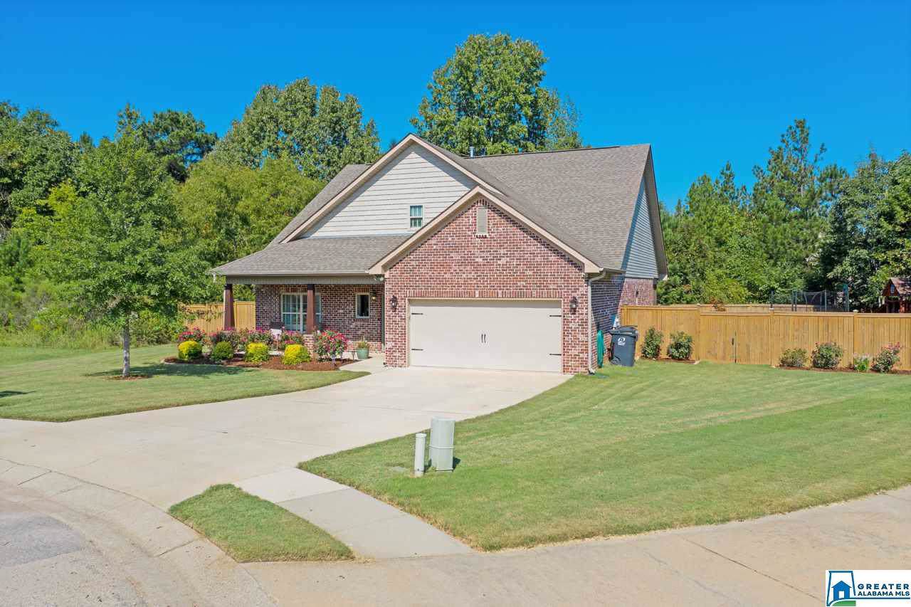 6301 Cove Ln - Photo 1