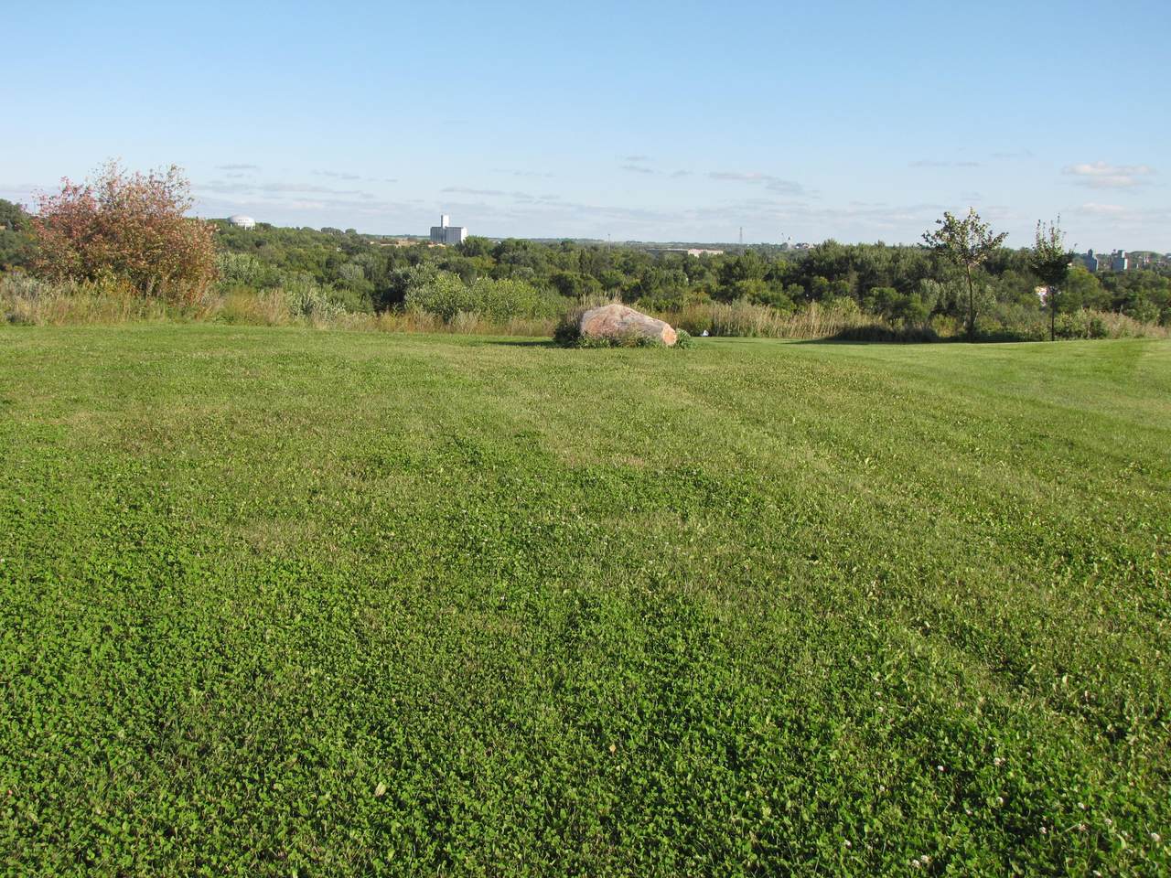 1304 Evergreen Dr - Photo 1