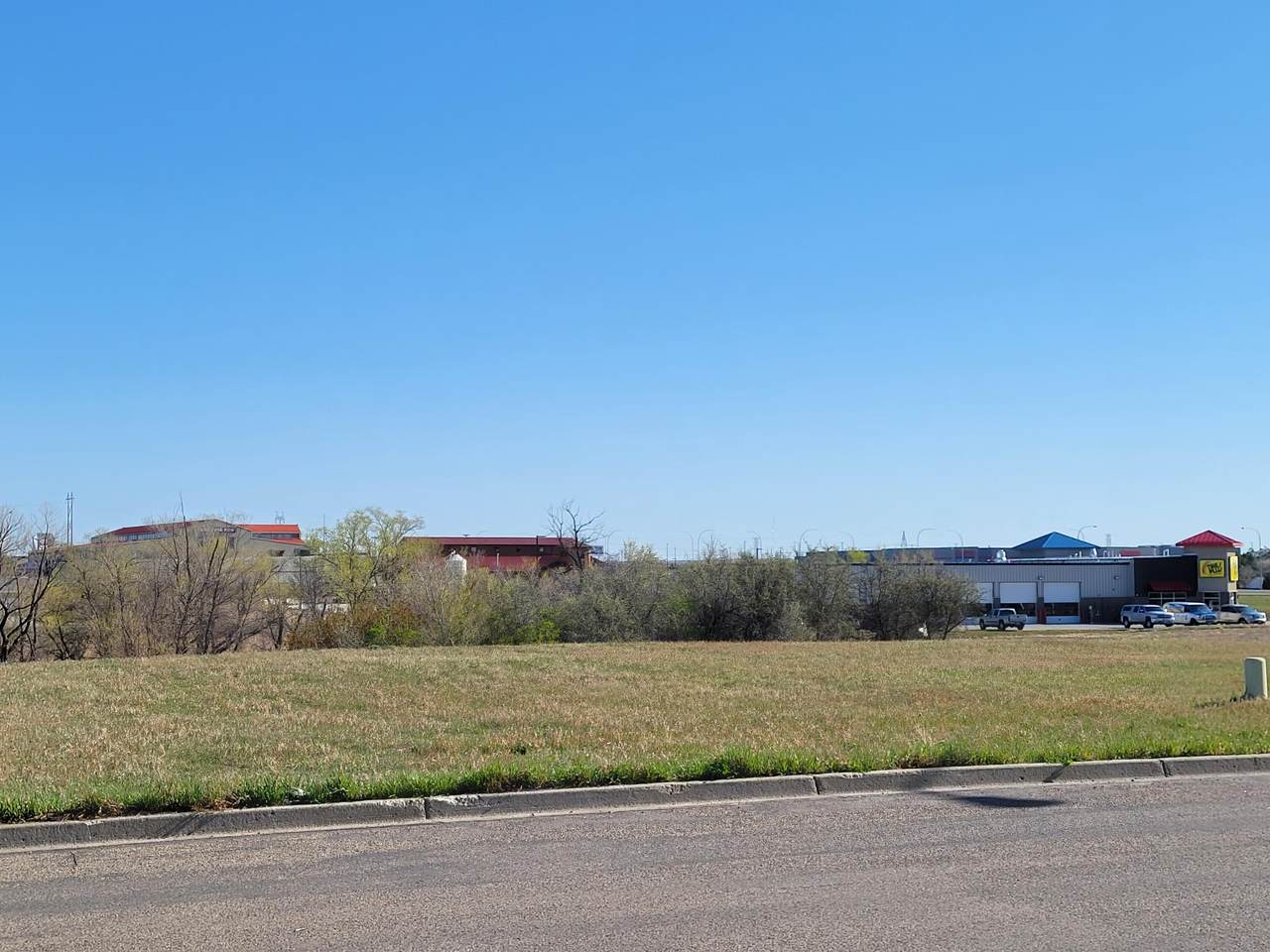 1108 E Lasalle Drive - Photo 1