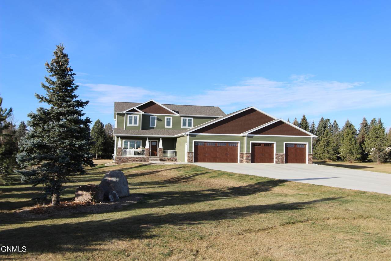 8025 Burr Oak Loop - Photo 1