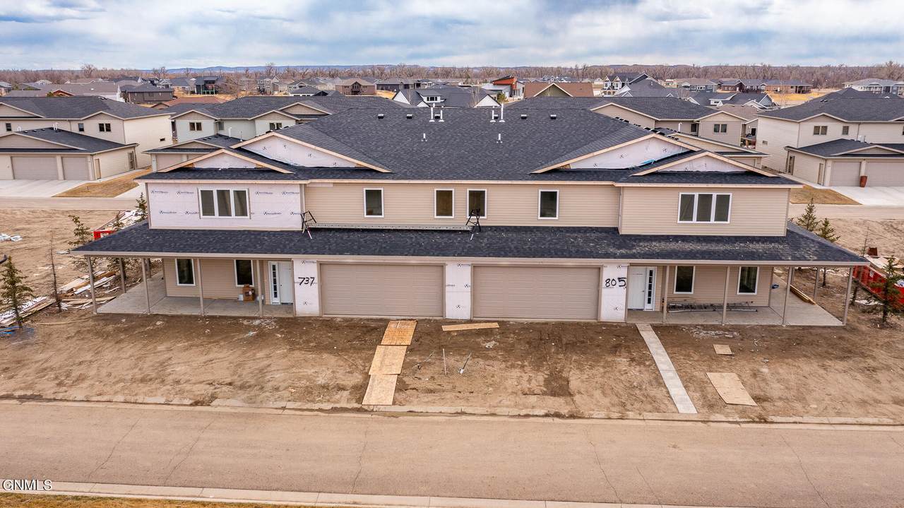 737 Compass Lane - Photo 1