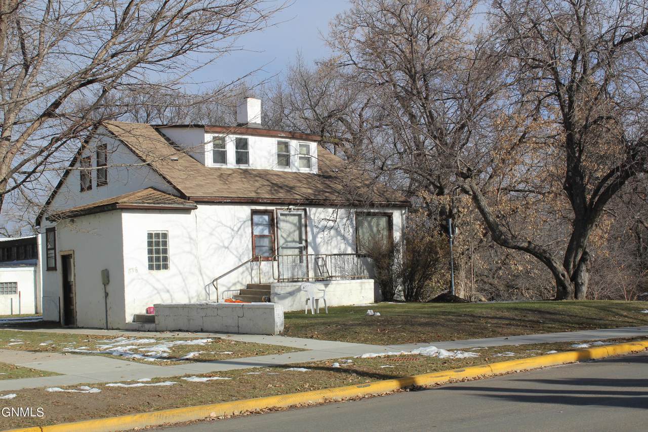 438 2nd Street - Photo 1