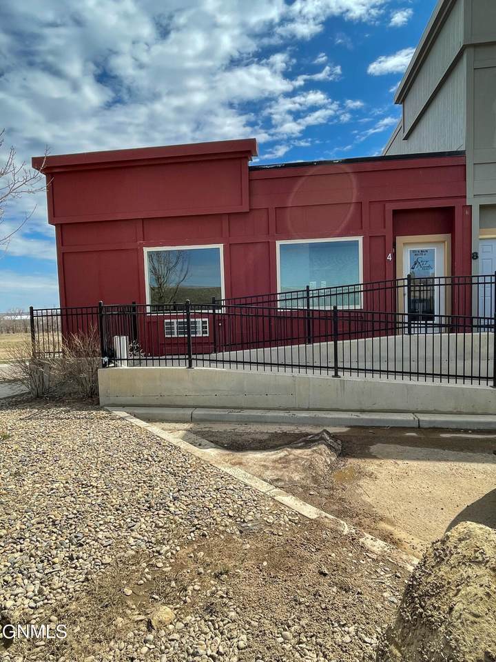 722 Main Street - Photo 1