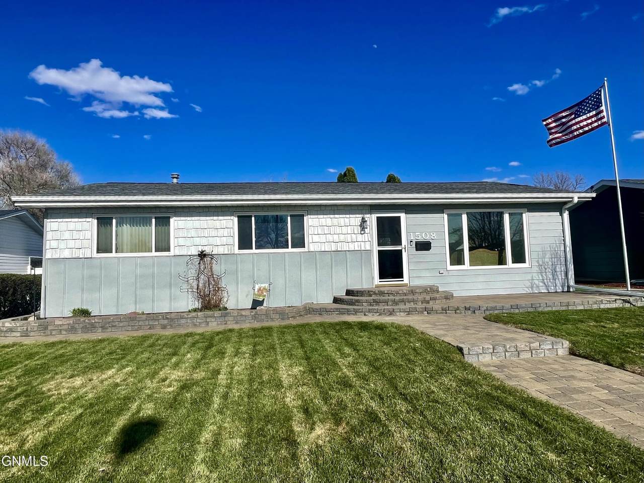 1508 7th Avenue - Photo 1