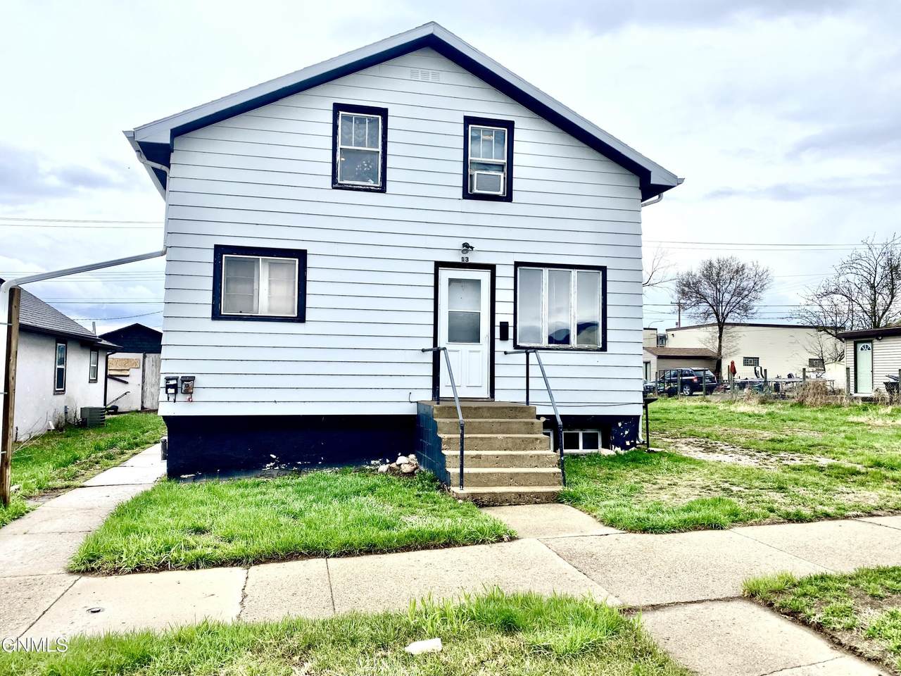 13 2nd Avenue - Photo 1