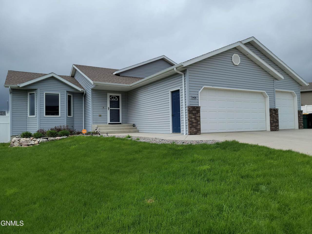 5414 Calvert Drive - Photo 1