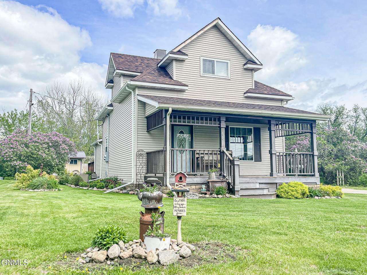 104 1st Street - Photo 1