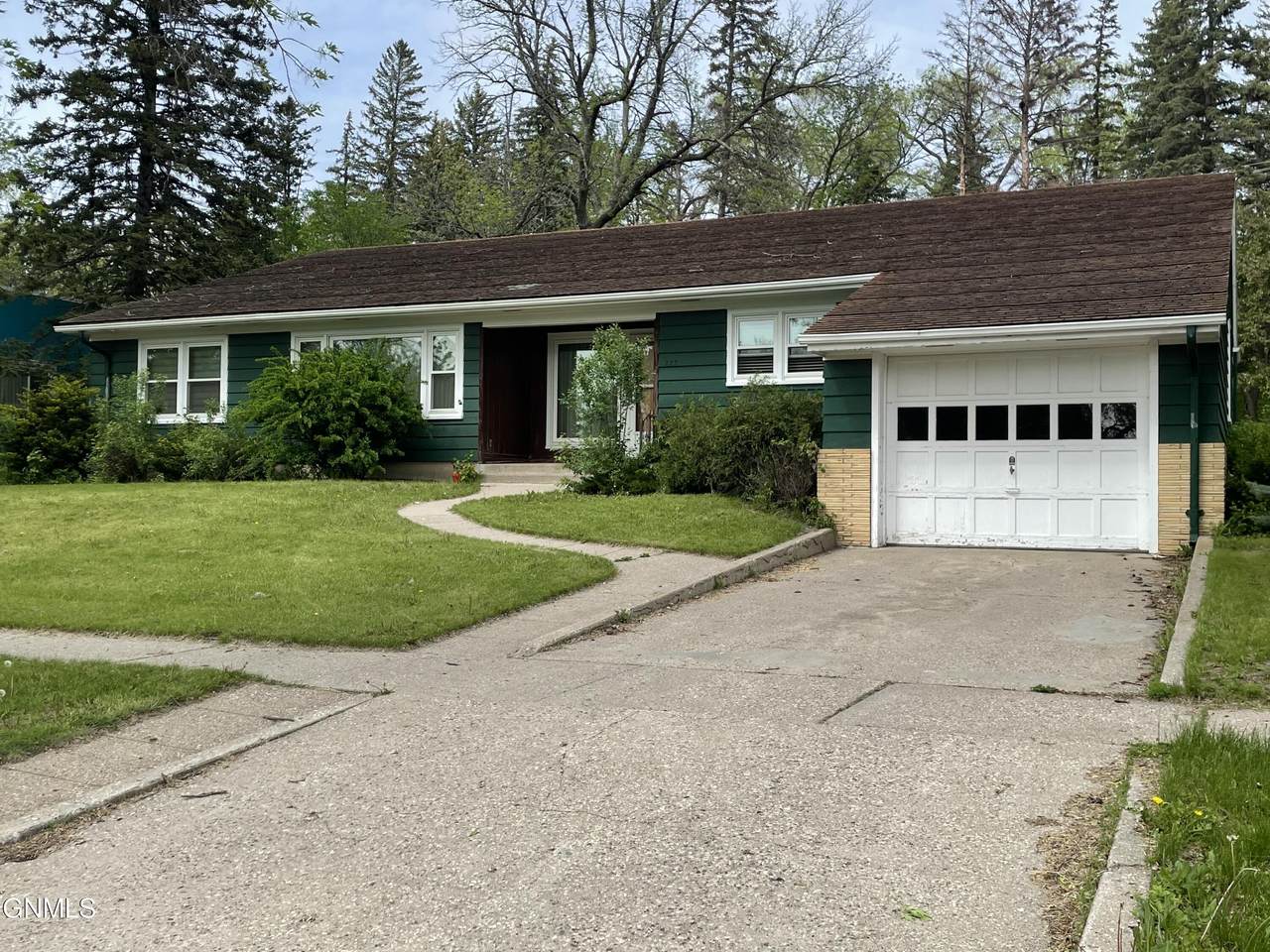 733 5th Street - Photo 1