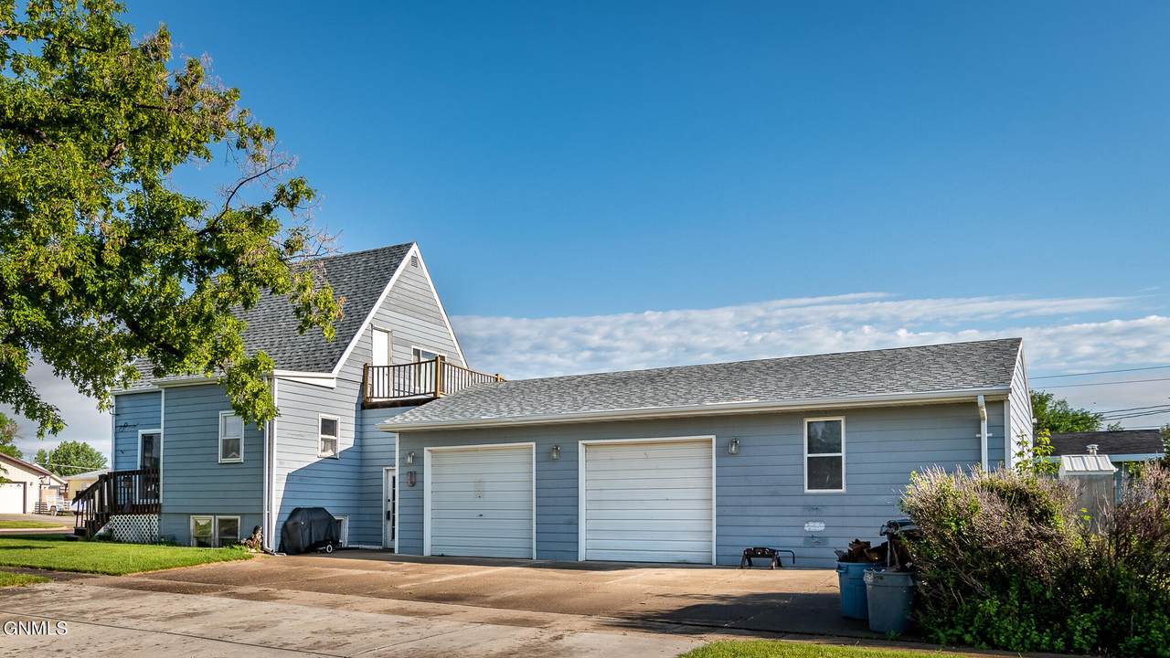 421 14th Street - Photo 1