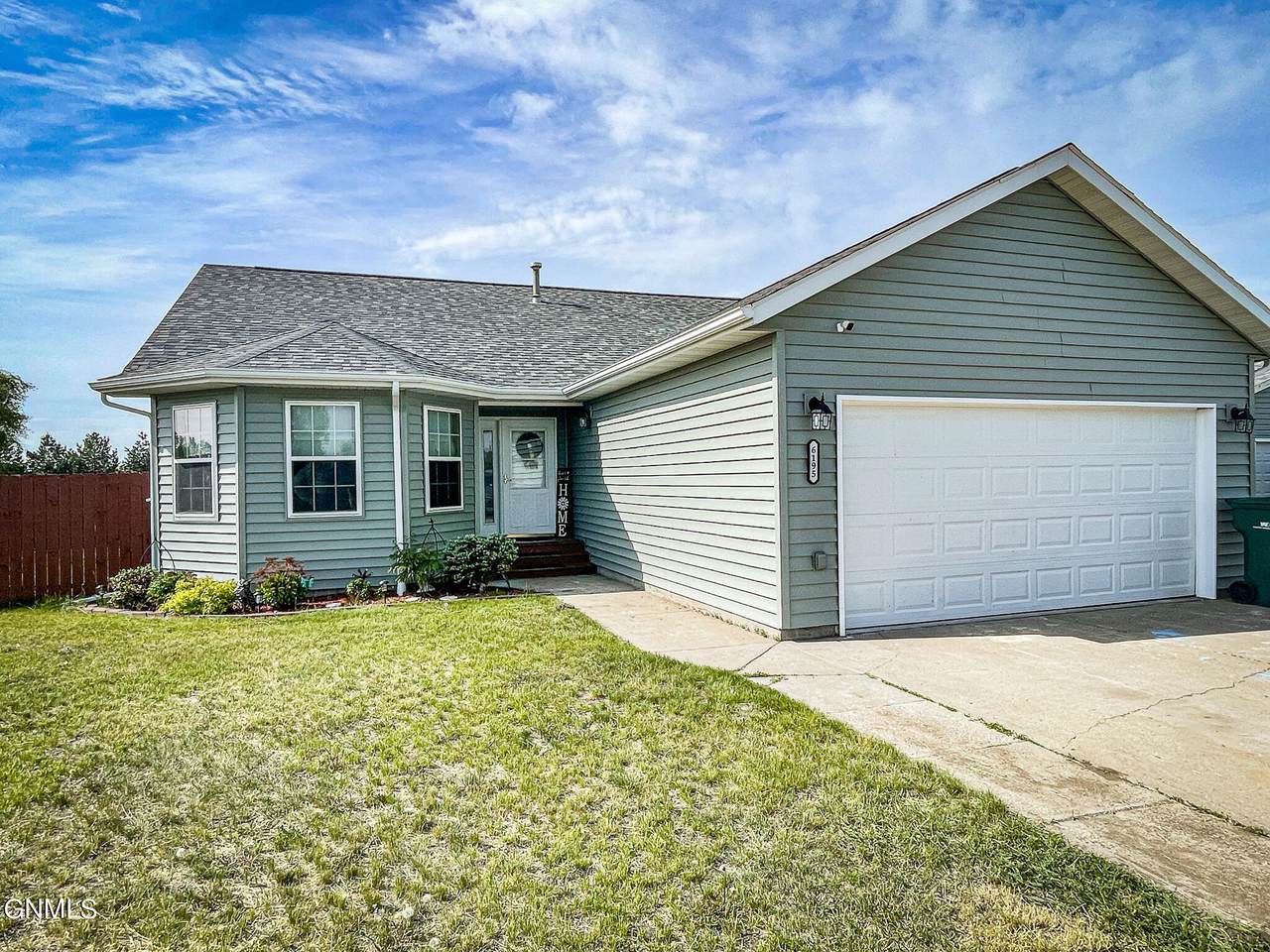 6195 Prairiewood Drive - Photo 1