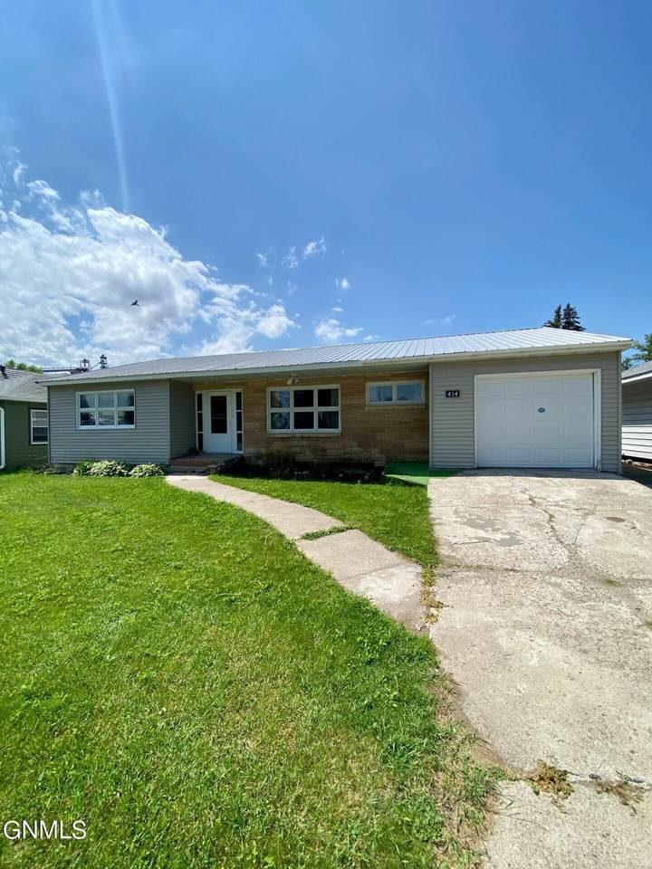 414 Broadway - Photo 1