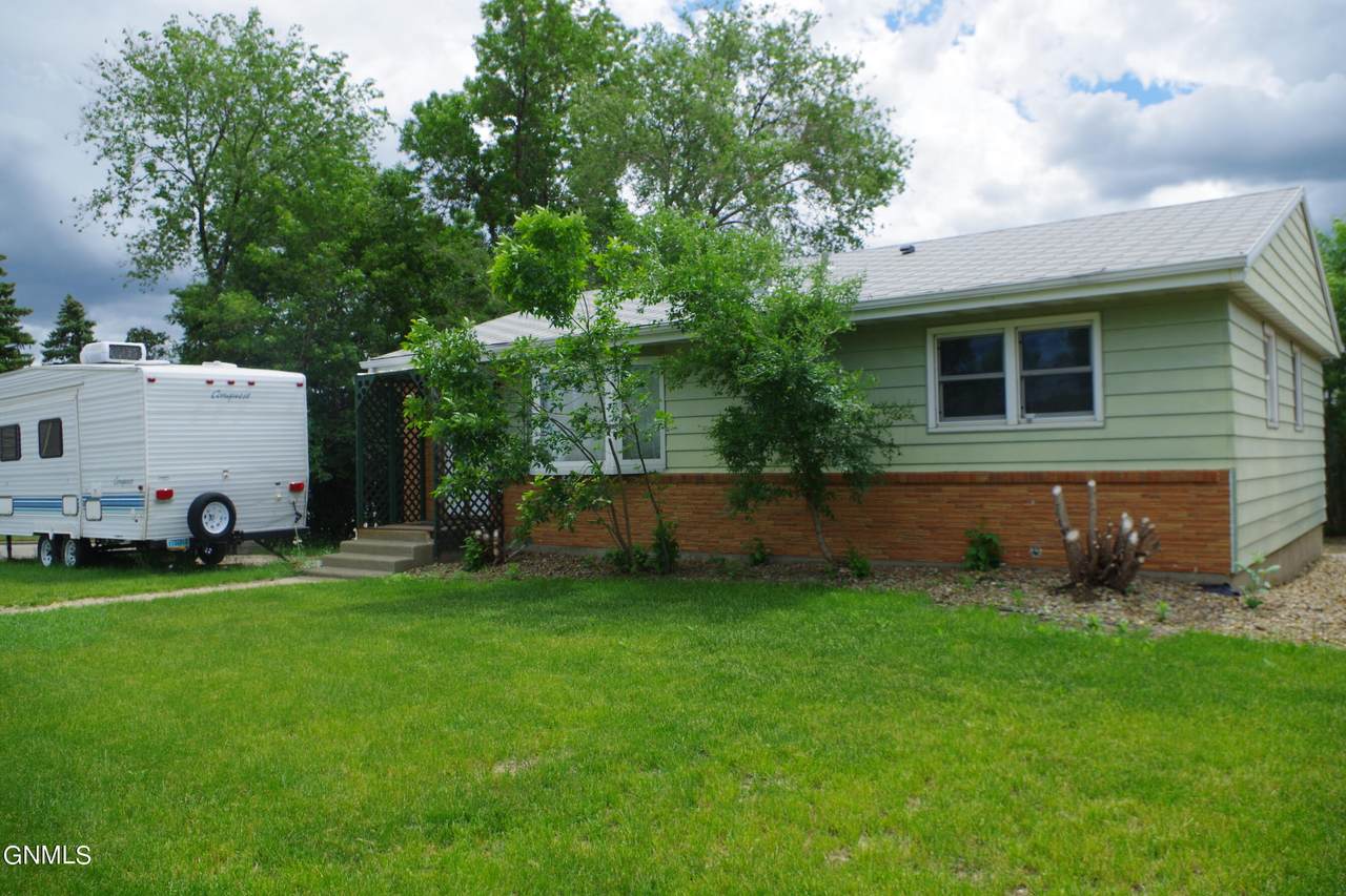 701 18th Street - Photo 1