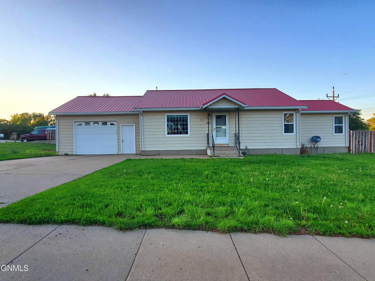 600 2nd Avenue - Photo 1
