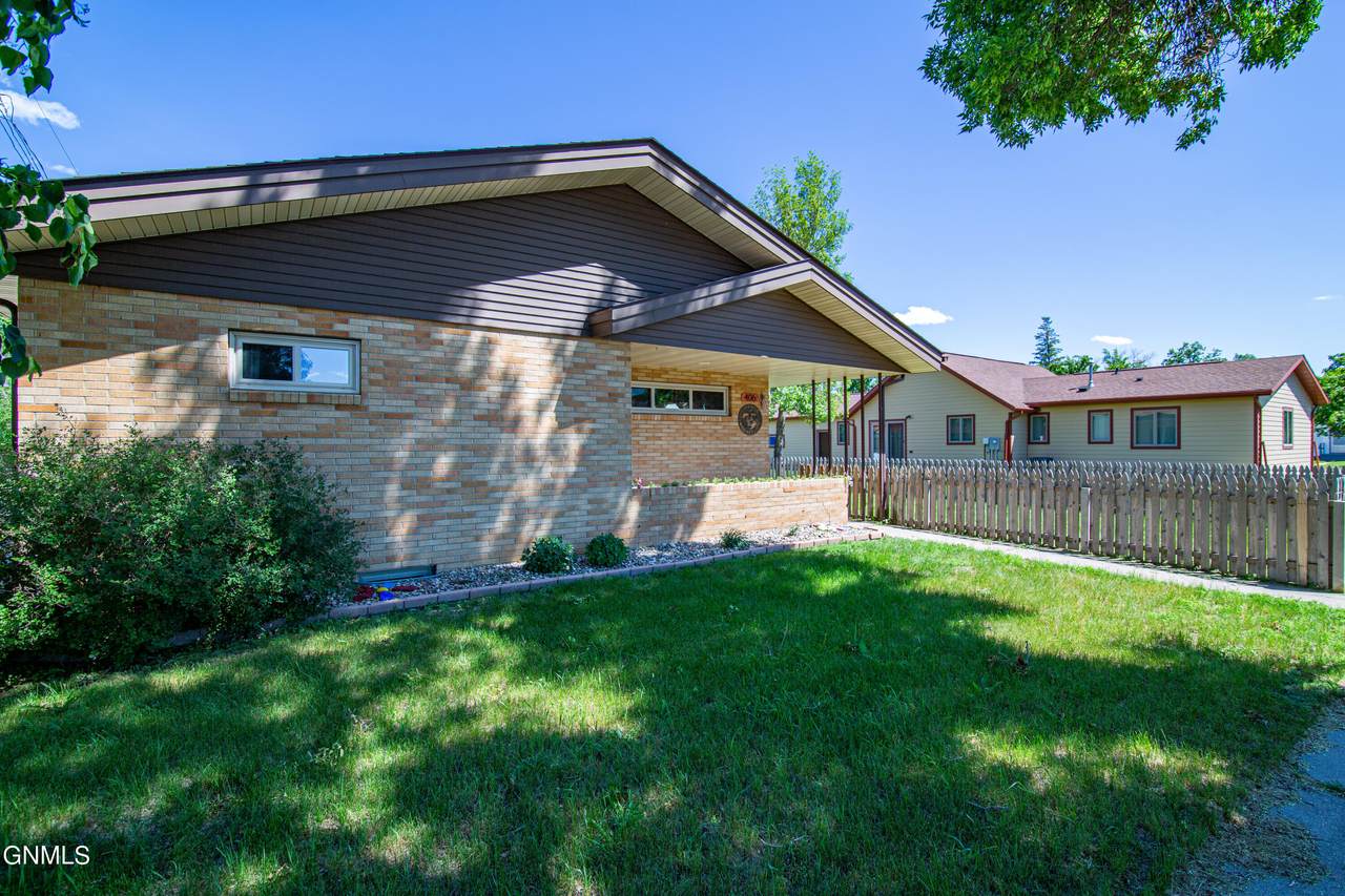 406 2nd Avenue - Photo 1