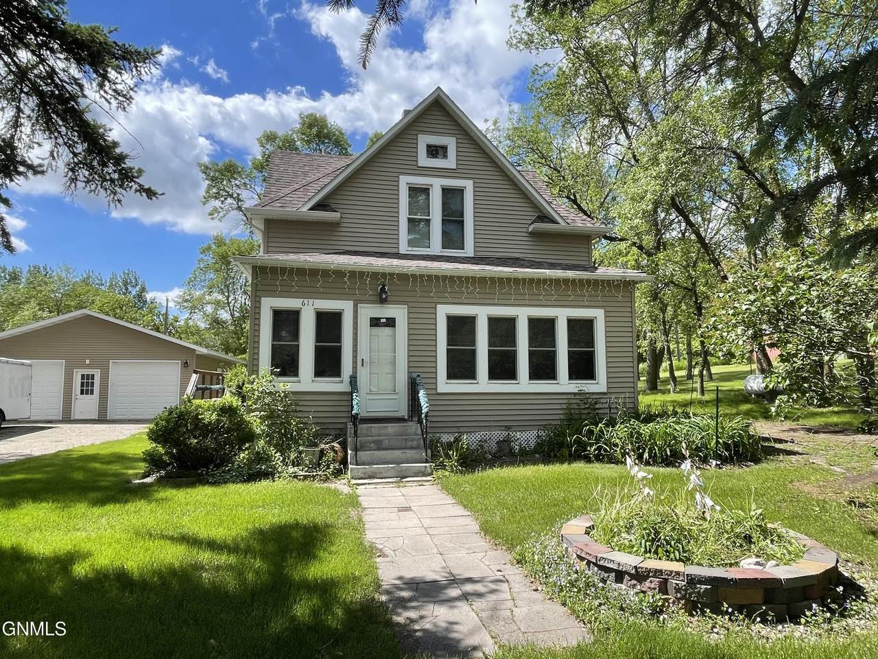611 Harlan Street - Photo 1