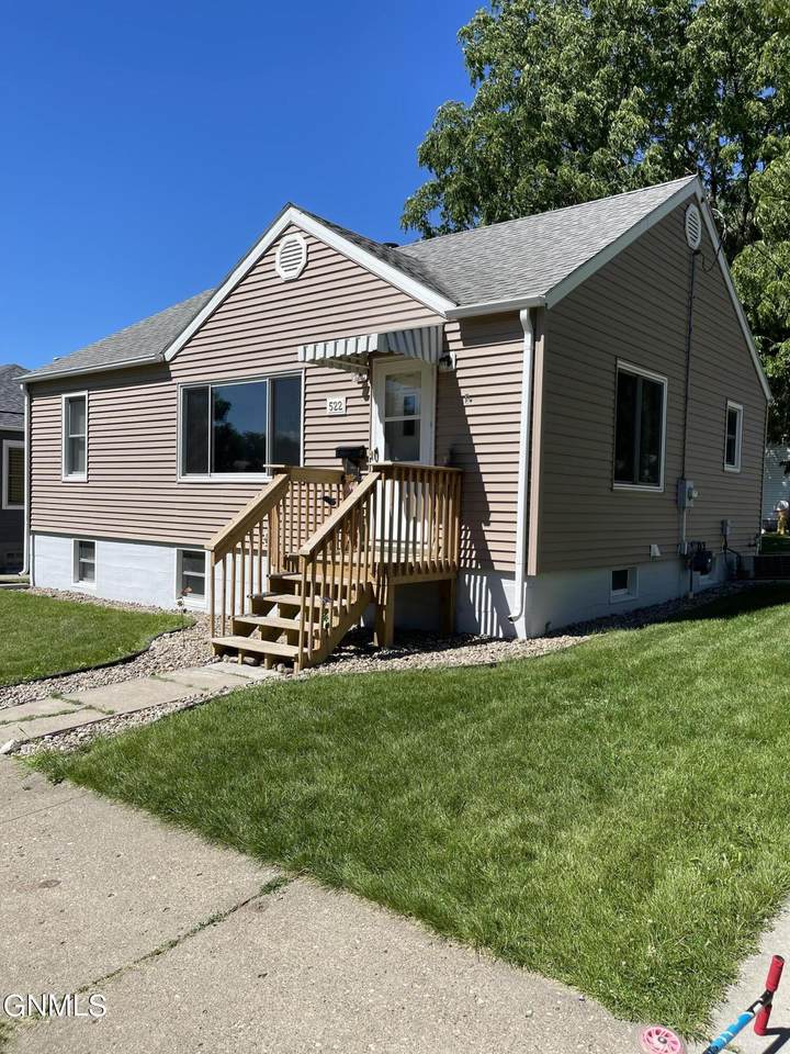 522 13th Street - Photo 1