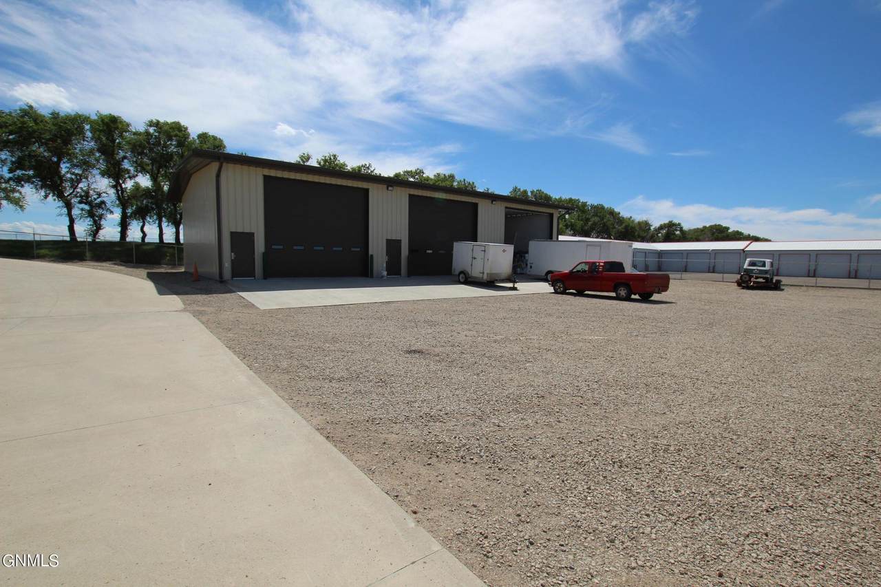 2025 Frontier Drive Avenue - Photo 1