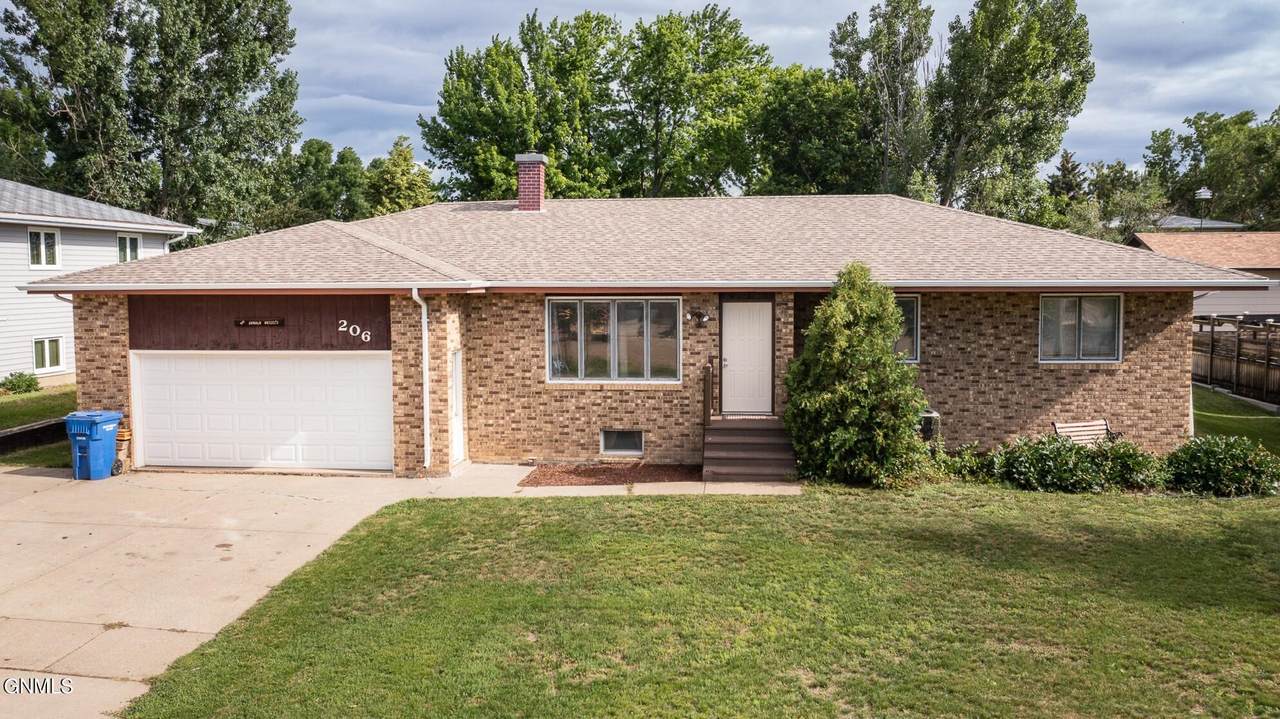 206 9th Street - Photo 1