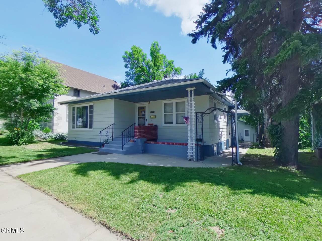 1025 4th Street - Photo 1