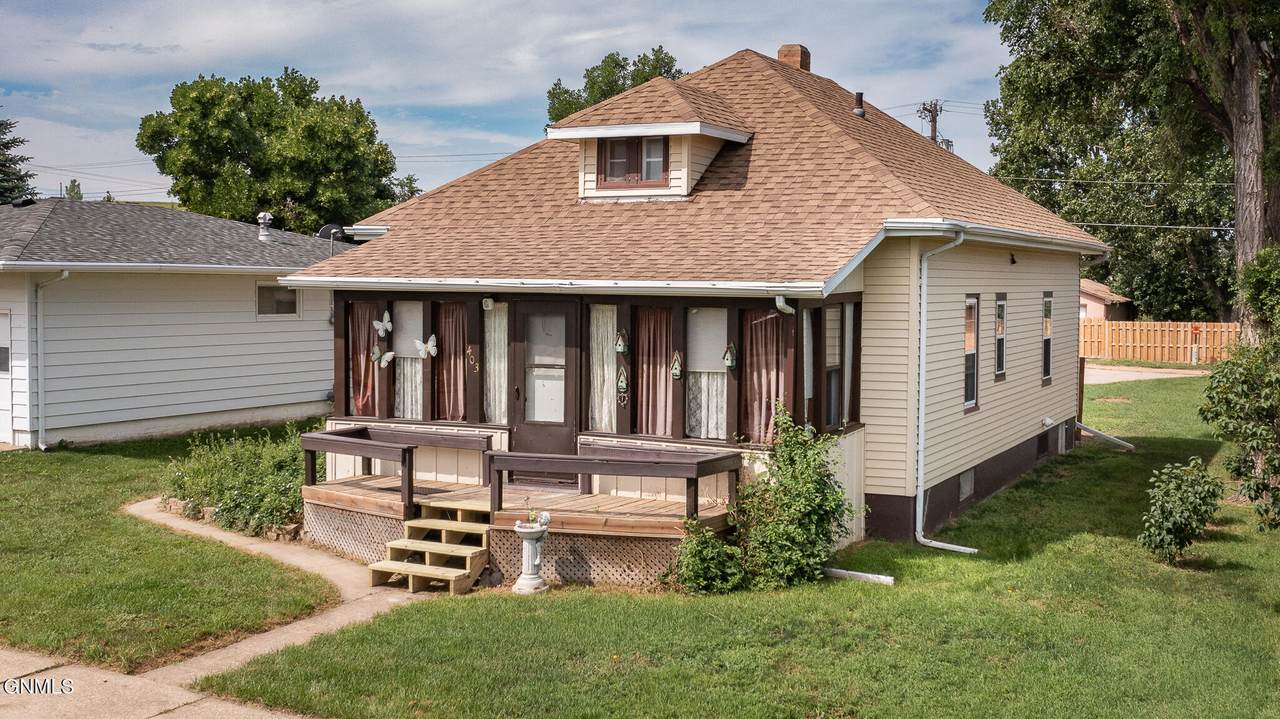 403 B Street - Photo 1