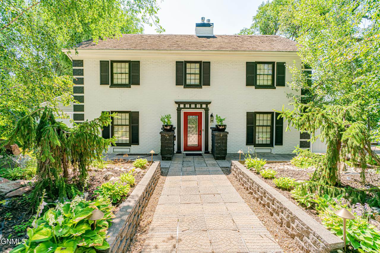 219 B Avenue - Photo 1