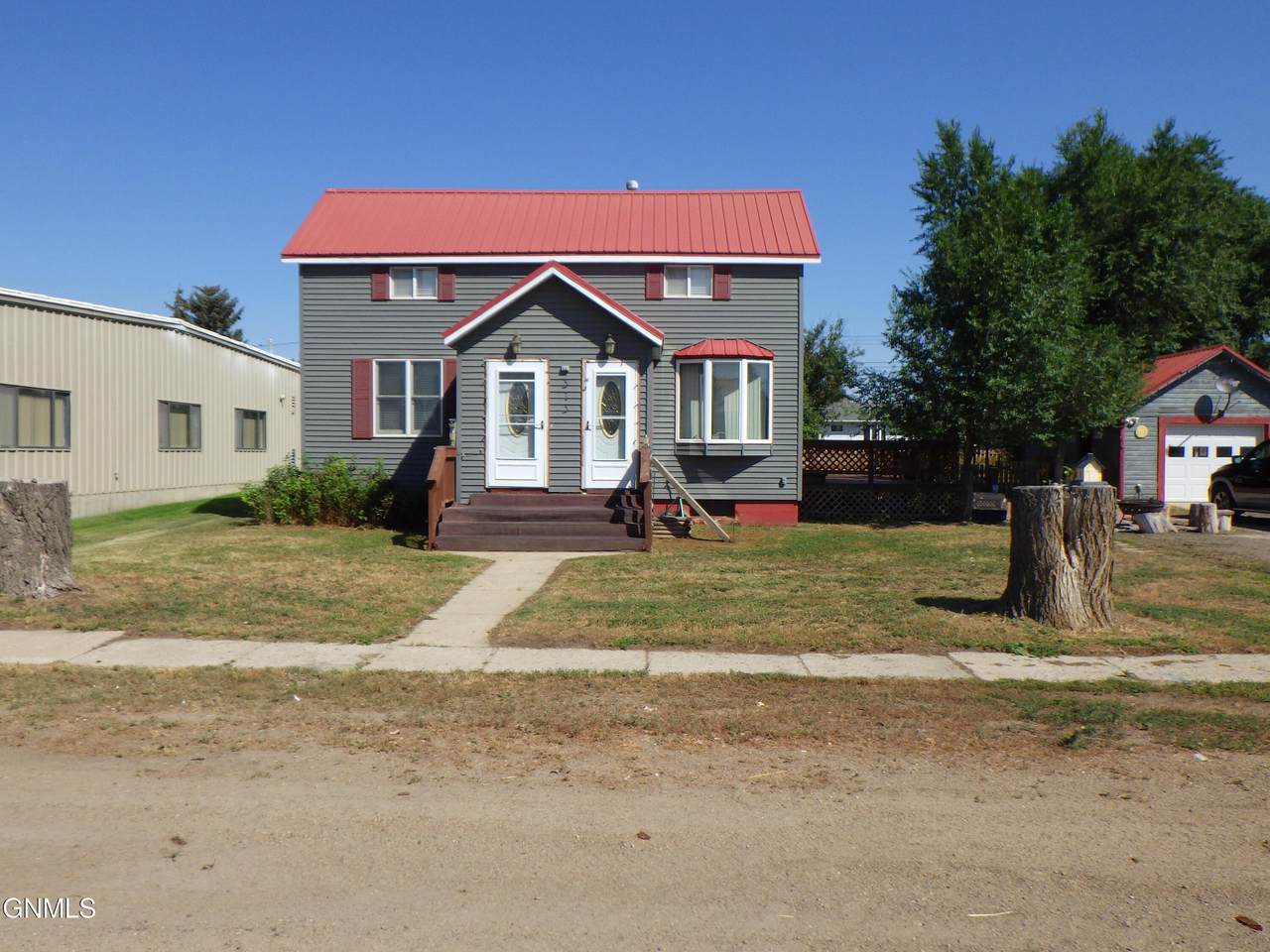 313 6th Street - Photo 1