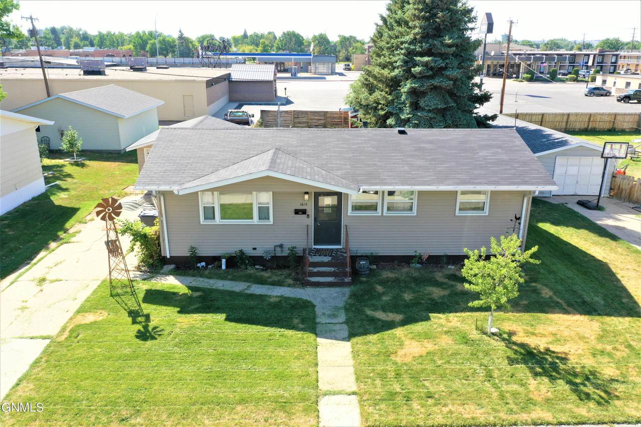 1615 1st Avenue - Photo 1