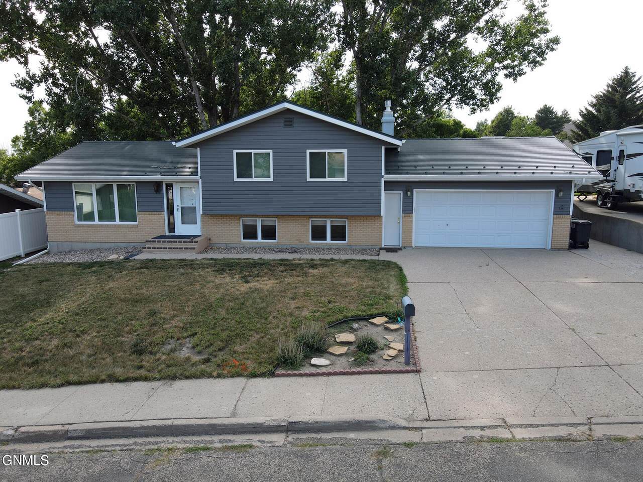 807 13th Avenue - Photo 1