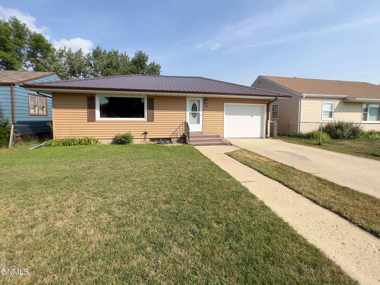 309 Main Street - Photo 1