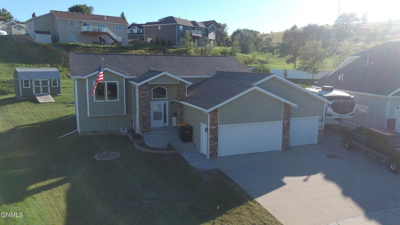 1118 Horseman Loop - Photo 1