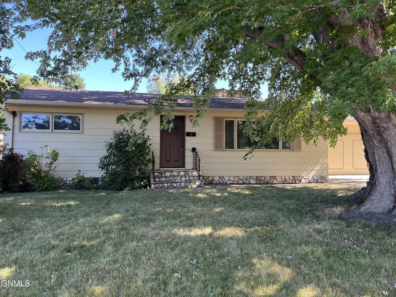 1710 5th Avenue - Photo 1