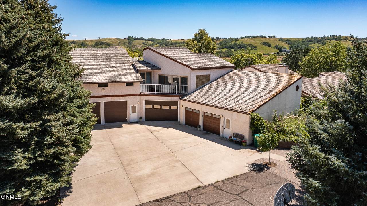 5701 Apple Creek Drive - Photo 1