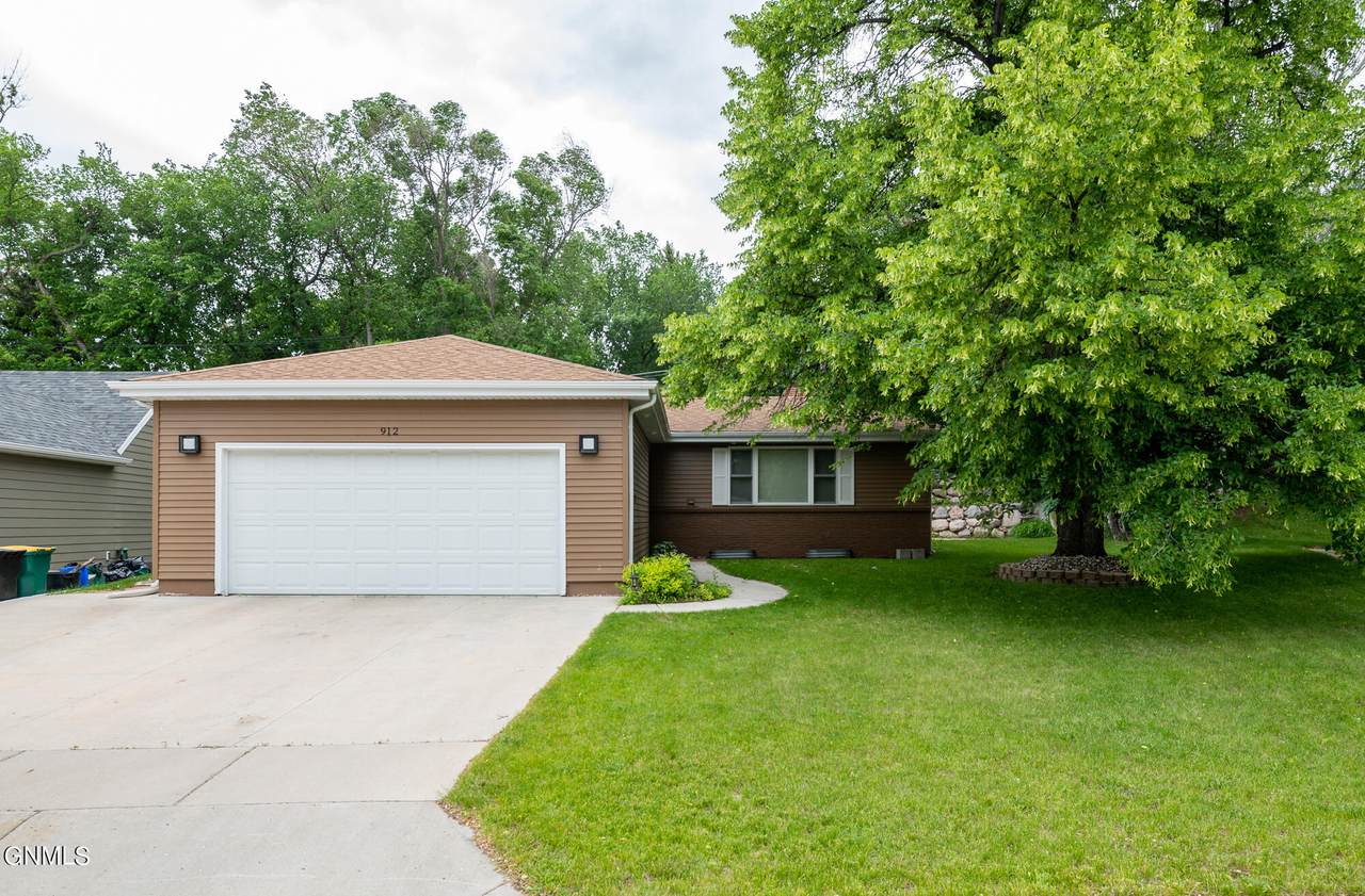 912 Arthur Drive - Photo 1